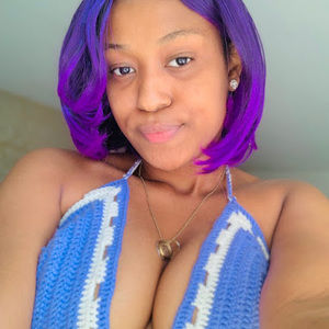 Meet your Posher, Valerie rayna